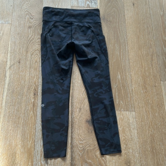 Lululemon 23" Camo Leggings - Picture 5 of 8